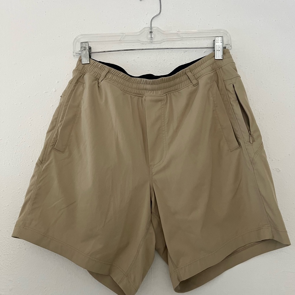 Men's Performance Khaki Shorts